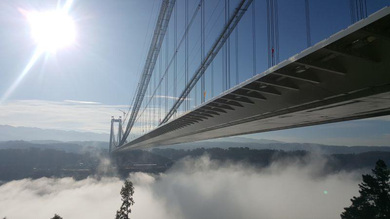 雲南龍江特大橋